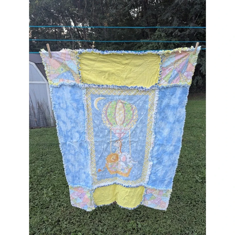Vintage Homemade Baby Blanket Hot Air Balloon Lion Giraffe Elephant Crib Blanket